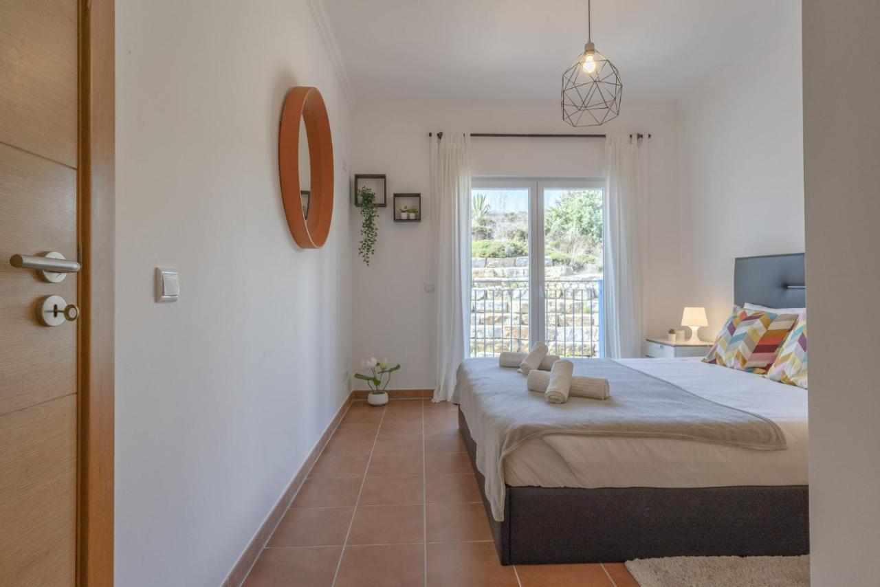 Beach & Nature Apartment - 2Bedroom Apt In Алжезур Екстериор снимка