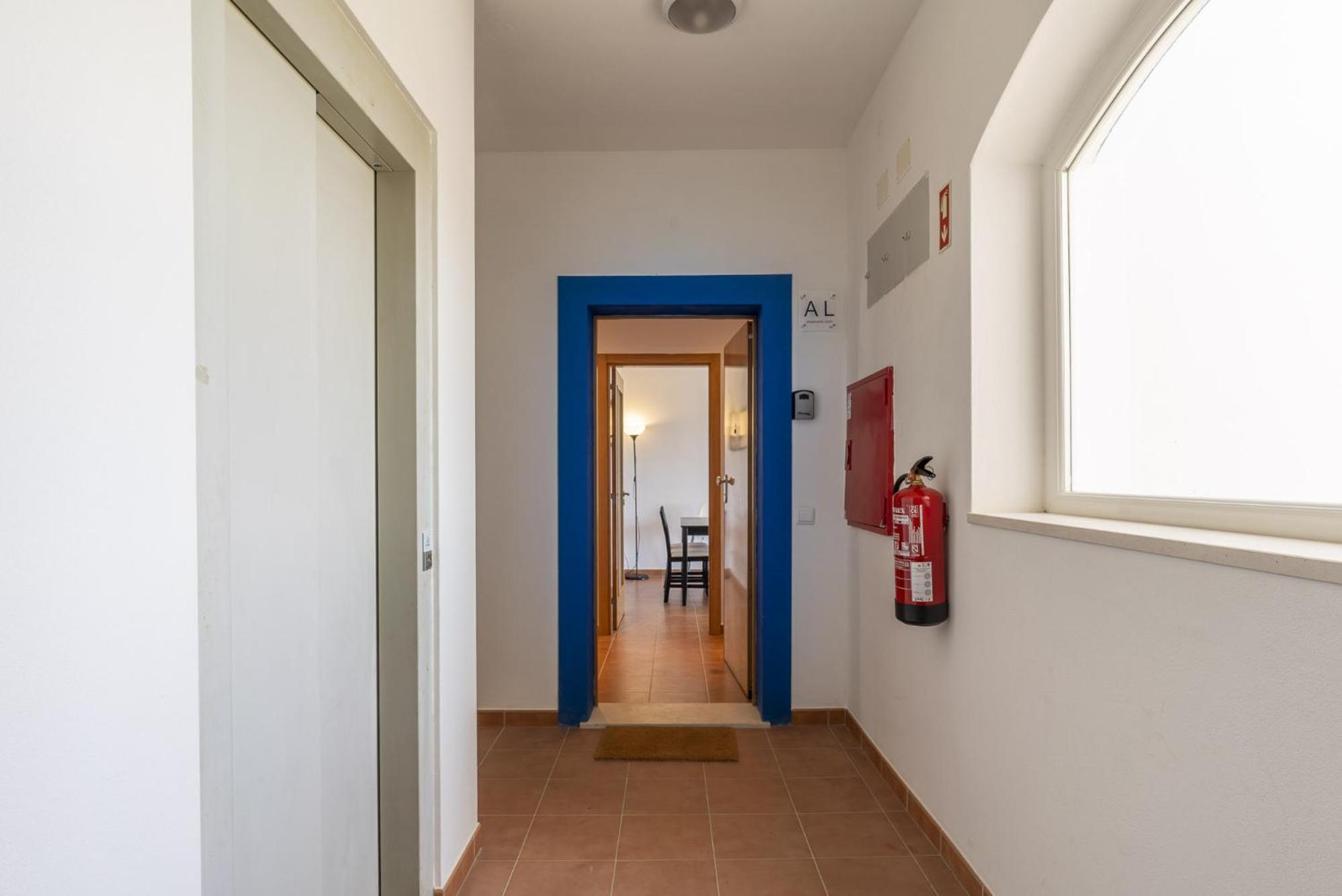 Beach & Nature Apartment - 2Bedroom Apt In Алжезур Екстериор снимка